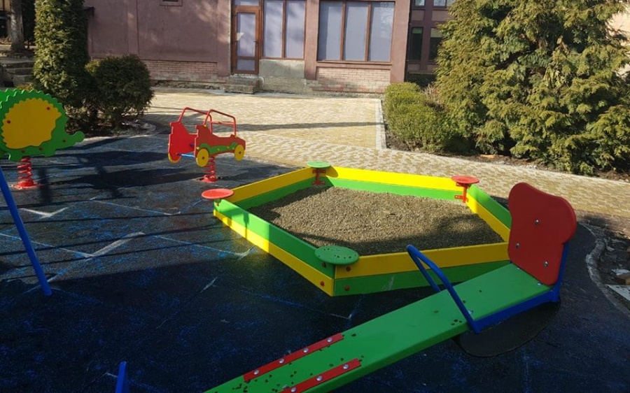 В саду «Хая Мушка» в Черновцах появилась новая площадка для детей